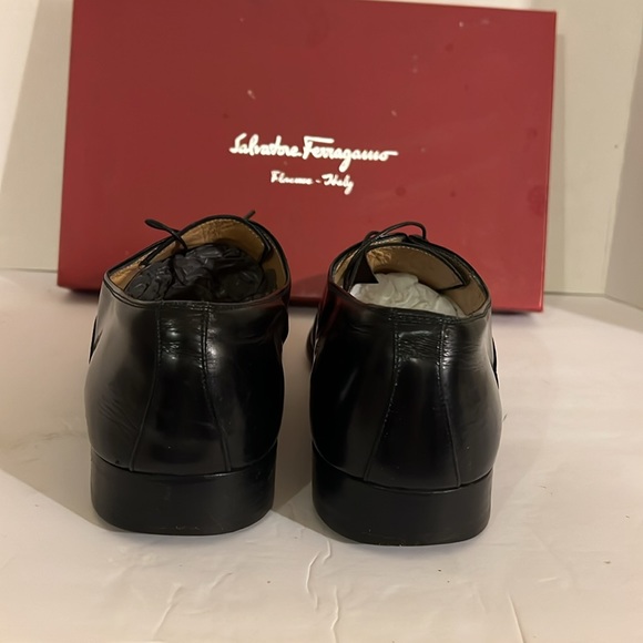 Black hard sole formal shoe lace Ferragamo main image 4
